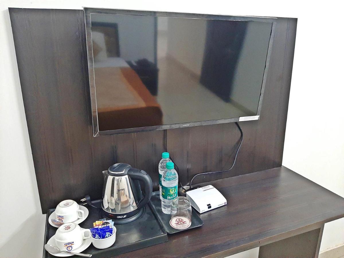 Bindiram Express By Shrigo Hotels Sitapur Muafi Zewnętrze zdjęcie
