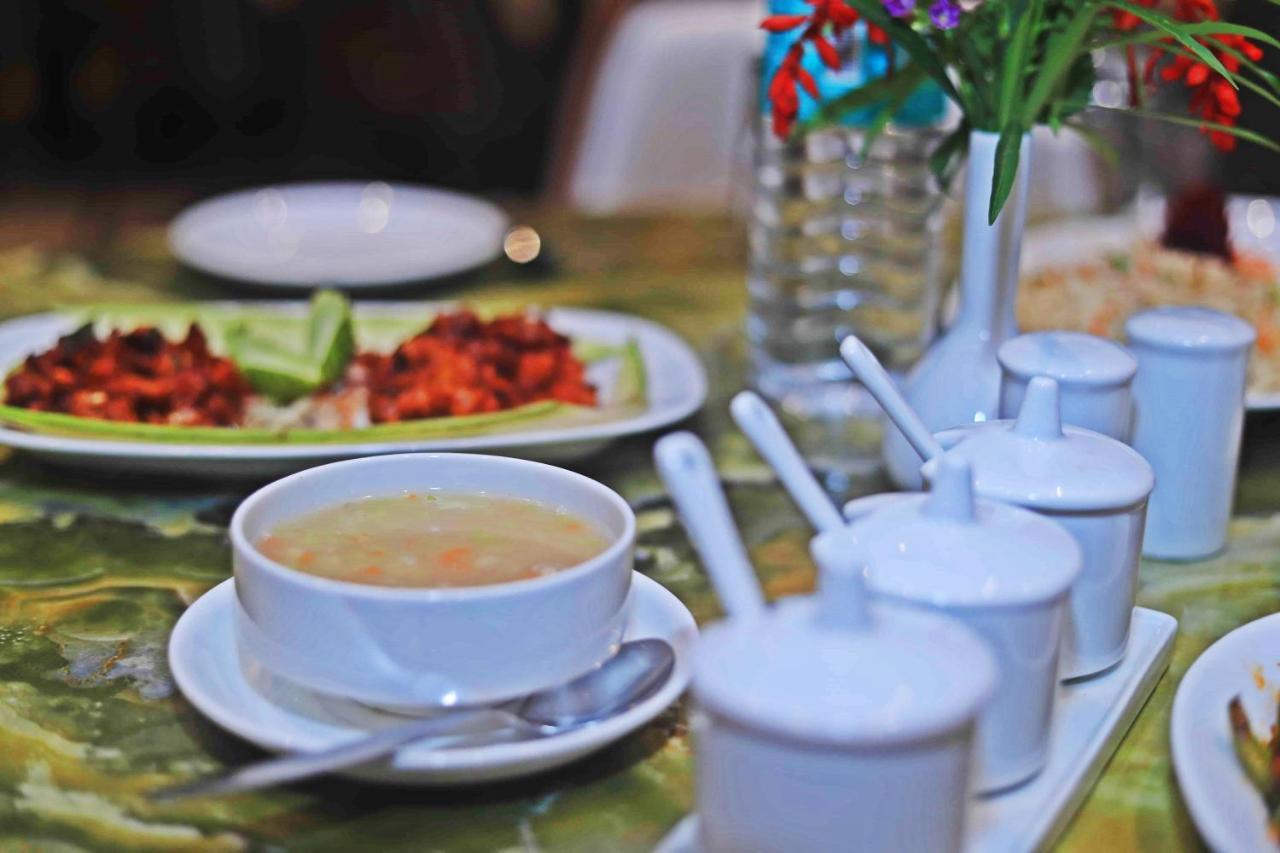 Bindiram Express By Shrigo Hotels Sitapur Muafi Zewnętrze zdjęcie