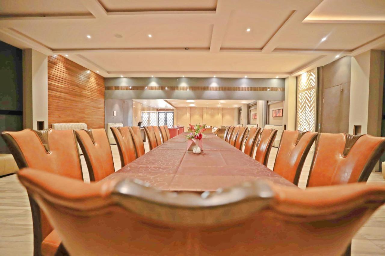 Bindiram Express By Shrigo Hotels Sitapur Muafi Zewnętrze zdjęcie